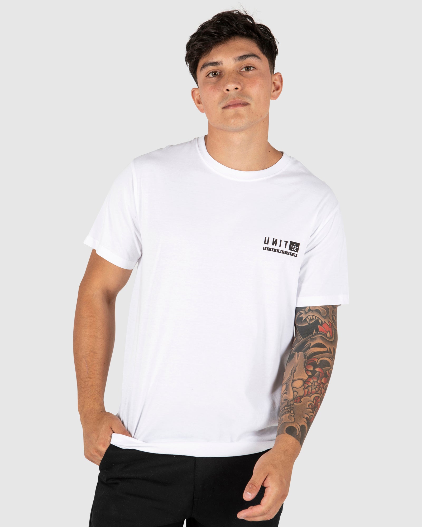 UNIT No Limits Tee