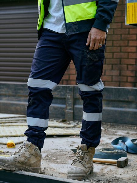 Bisley Taped Biomotion Stretch Cotton Drill Cargo Cuffed Pants