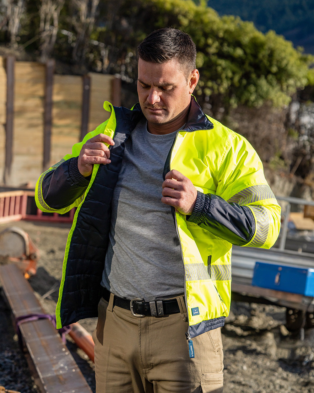 CAHILL HI-VIS JACKET