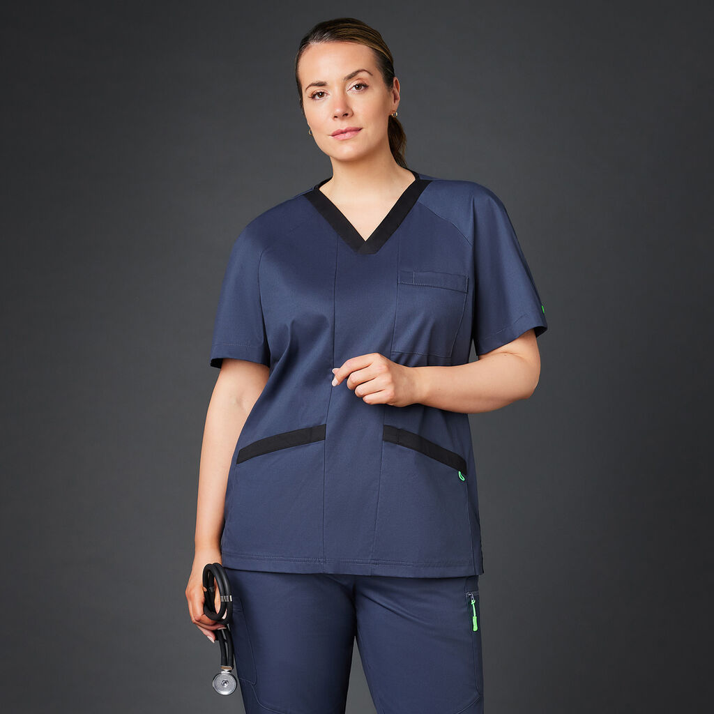 NEXT-GEN ANTIBACTERIAL ACTIVE KOLLER SCRUB TOP